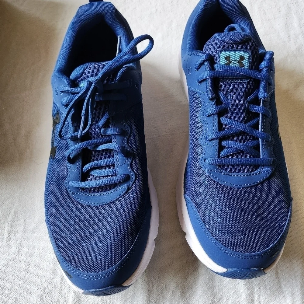 Under Armour Charged Assert 10 Lifestyle Fitness Blue Sz. 11.5 Running‎ Sneakers
